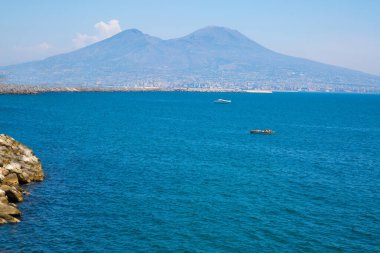 Napoli Körfezi (Napoli Körfezi), Vezüv yanardağı. Güzel deniz manzarası, güzel manzara, İtalya.