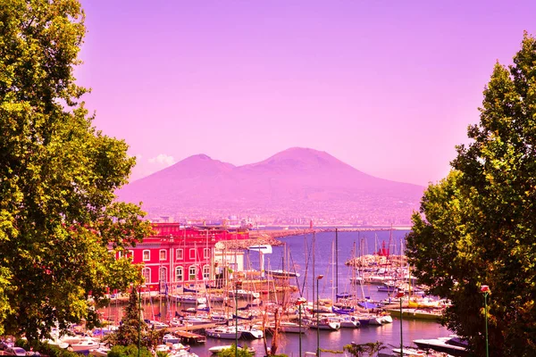 Napoli Körfezi (Napoli Körfezi), Vezüv yanardağı. Güzel deniz manzarası, güzel manzara, İtalya.