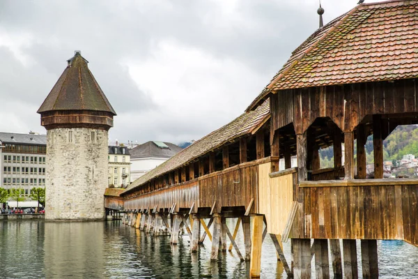 Lucerne Bridge Lake Lucerne Slavný Chapel Bridge Lucerne Švýcarsko — Stock fotografie