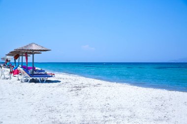 Kos adasındaki gök mavisi deniz suyu. Yunanistan. 