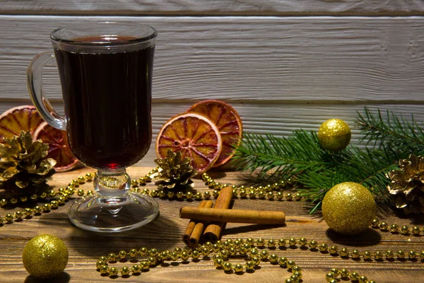 Hot Red Mulled Wine Red Sicilian Dried Orange Slices Golden — Stock Photo, Image