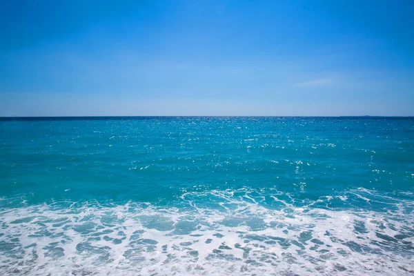 Güzel, güzel plaj, Fransız Rivierası, Cote d 'Azur veya Azure Sahili. 