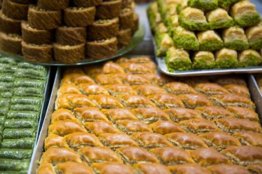 Fıstıklı, ballı ve cevizli Türk tatlısı Baklava. Lezzetli Türk lezzetleri. 
