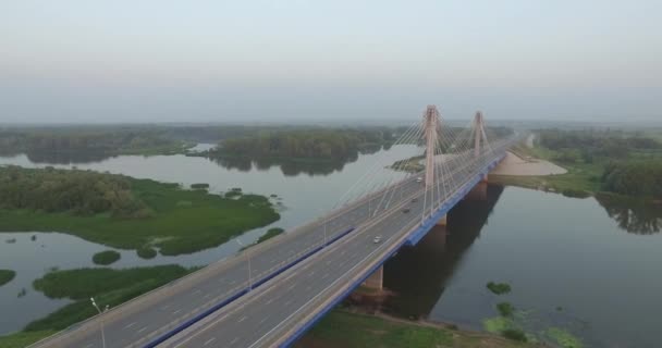 Lot przez most nad rzeką — Wideo stockowe