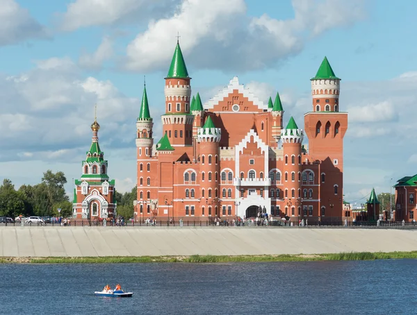 Teatro de Marionetas Republicano. Cidade de Yoshkar-Ola. Rússia — Fotografia de Stock