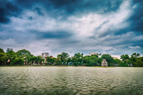 Kaplumbağa kule, Hoan Kiem District, Hanoi