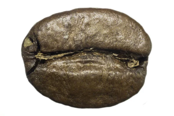 Μακροεντολή Φωτογραφία Καβουρδισμένο Καφέ Bean Αυλάκι Στη Μέση Λευκό Φόντο — Φωτογραφία Αρχείου