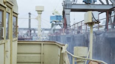 Onarım ve inşaat fabrika, gemi görünümünden