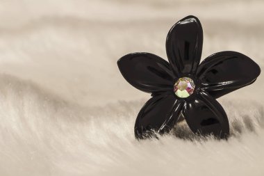 saç tokası yakın çekim