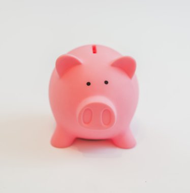 Kopya alanı üzerinde mavi arka plan ile Piggy banka