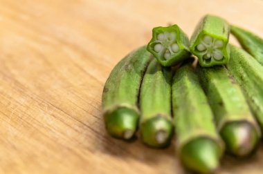 Organik sağlıklı bamya