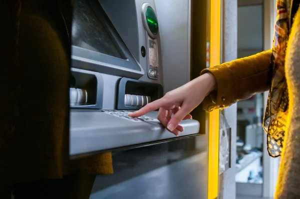  el ATM PIN girme. 