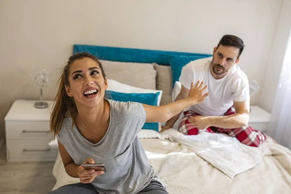 Jealous Suspicious Mad Husband Arguing Obsessed Wife Holding Phone Texting — 스톡 사진