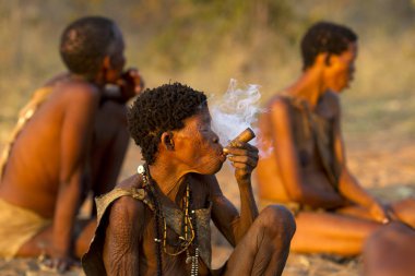 Onun pipo Bushmen 