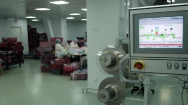 Laboratuvarda Çalışanlar, Laboratuvarda Bilgisayar