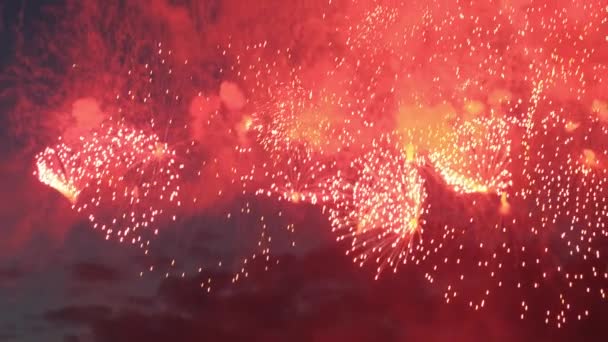 Pessoas Tiram Fotos Fogos Artifício Smartphones — Vídeo de Stock