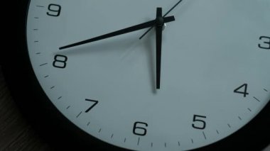 Saat yüzü yakın çekim