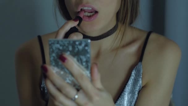 El lápiz labial Modelo . — Vídeos de Stock