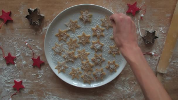 Tradicional postre casero de Navidad — Vídeo de stock