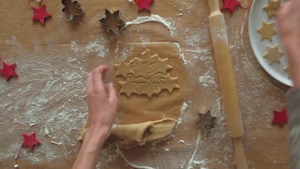 Traditionele zelfgemaakte kerst dessert — Stockvideo