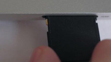 Sd kartı laptop içine ekler