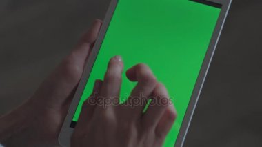 Smartphone kullanarak erkek