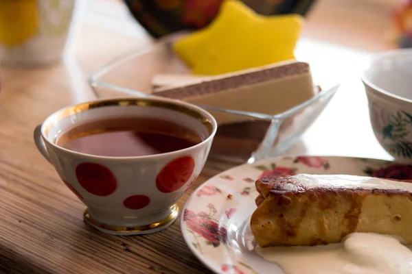 Kahvaltı, yemek, yemek