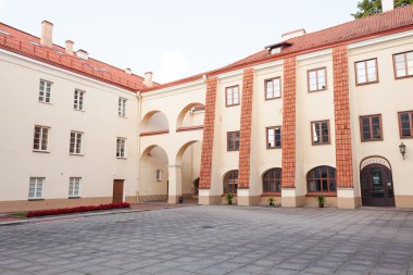 Görünümü Sarbievijaus bahçesinde Vilnius Üniversitesi