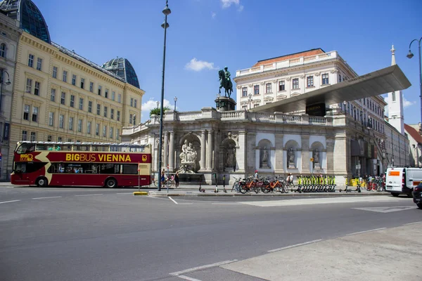 有名なアルベルティーナ美術館 ウィーン オーストリア — ストック写真
