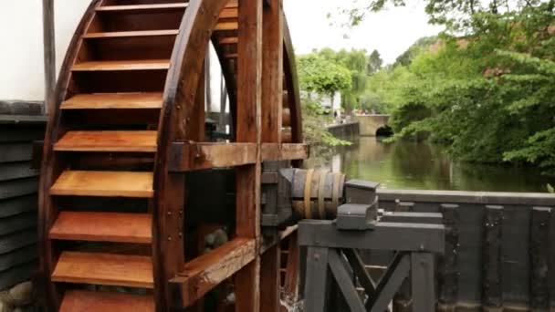 Nahaufnahme Einer Funktionierenden Alten Wassermühle — Stockvideo