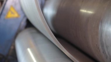 Metal ürünler oluşturan
