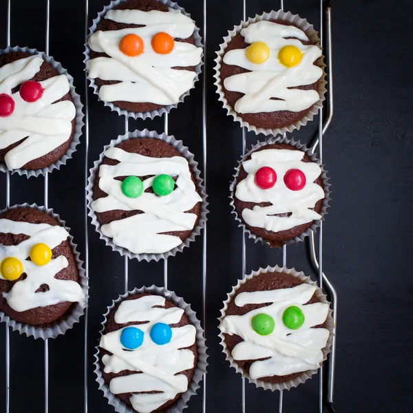 Cadılar Bayramı tatlı için komik bir fikir