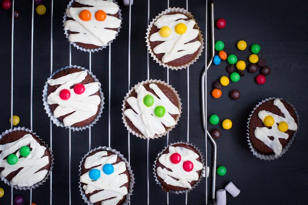 Cadılar Bayramı tatlı için komik bir fikir