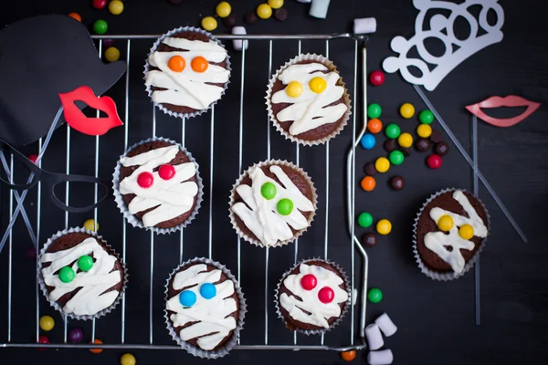 Cadılar Bayramı tatlı için komik bir fikir