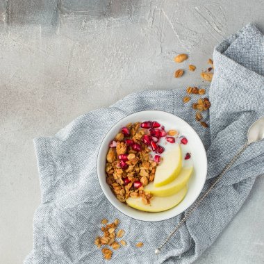 sağlıklı kahvaltı. granola