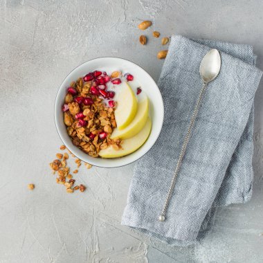 sağlıklı kahvaltı. granola
