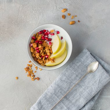 sağlıklı kahvaltı. granola