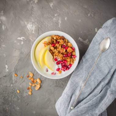 sağlıklı kahvaltı. granola