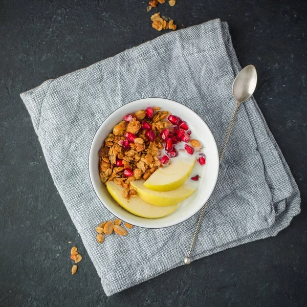 Healthy breakfast. Granola — Stock Photo, Image