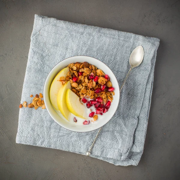 Healthy breakfast. Granola — Stock Photo, Image