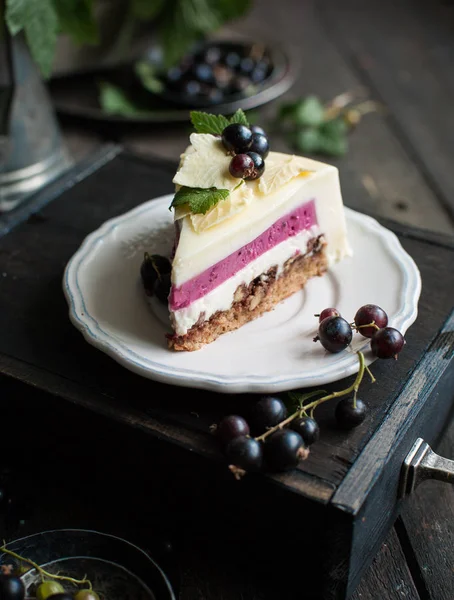 A modern mousse cake — Stock Photo, Image
