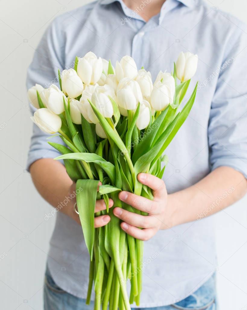 A beautiful bouquet of white tulips