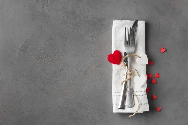 Fondo Comida San Valentín Boda Con Cinta Roja Corazones Tenedor — Foto de Stock