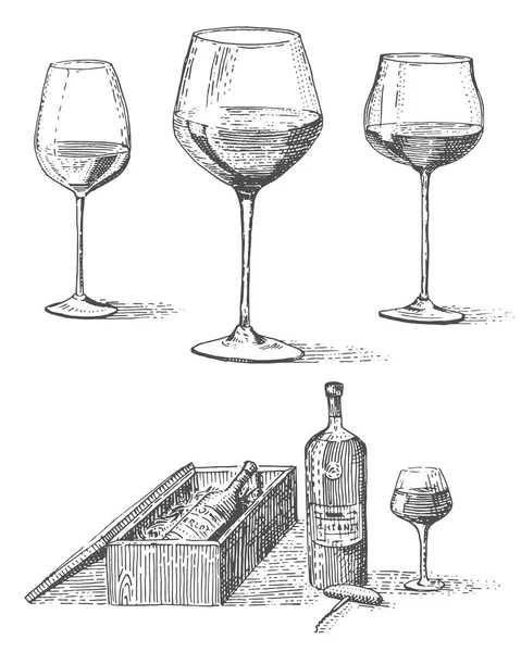 Garrafa de vinho em caixa com saca-rolhas e taças de árvore ou copos desenhados à mão gravado velho olhando ilustração vintage —  Vetores de Stock