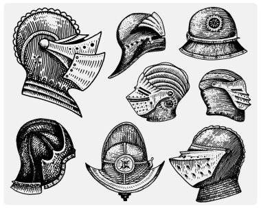 Orta Çağ sembolleri savaş kask küme Şövalyeleri veya krallar, vintage, oyulmuş elle çizilmiş kroki veya stil, retro Roma arıyorum eski kesim ahşap.