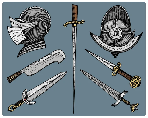 Orta Çağ sembolleri, kask ve kılıç, bıçak vintage, oyulmuş elle çizilmiş kroki veya stil, eski kesim ahşap retro, seyir vektör gerçekçi illüstrasyon izole. — Stok Vektör
