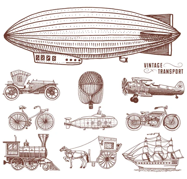 Submarino, barco y coche, moto, carro tirado por caballos. dirigible o dirigible, globo, mazorca de maíz de aviones, locomotora. mano grabada dibujada en estilo de boceto antiguo, transporte de pasajeros vintage. — Vector de stock