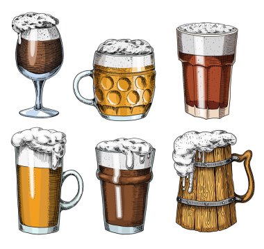 Bira bardağı, bardak ya da bir şişe Oktoberfest. Eski bir skeç ve web için klasik tarzda çizilmiş mürekkep el yazısı, parti ya da bar menüsüne davetiye. tasarım ögesi beyaz arkaplanda izole edildi.