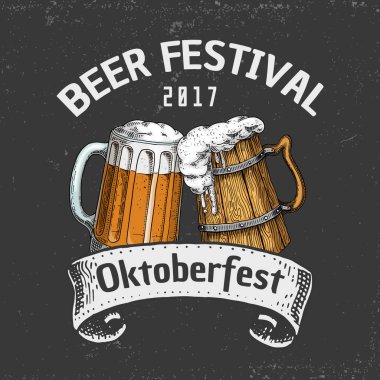 bira klasik ahşap varil için Logo veya amblem ve afiş. web veya pub menü için eski kroki ve vintage tarzı çizilmiş mürekkep el oyulmuş. oktoberfest tasarımını.