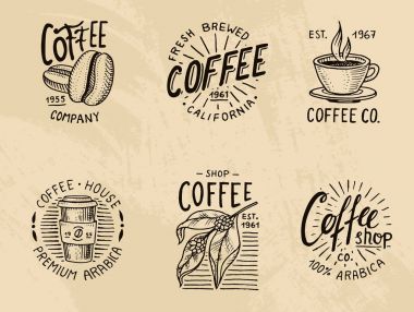 Kahve logolar kümesi. Modern vintage öğeler Dükkanı menü için. Vektör çizim. rozetleri için tasarım dekorasyon koleksiyonu. Hat sanatı tarzı çerçeveleri, etiketleri için. . oyulmuş elle çizilmiş eski kroki.